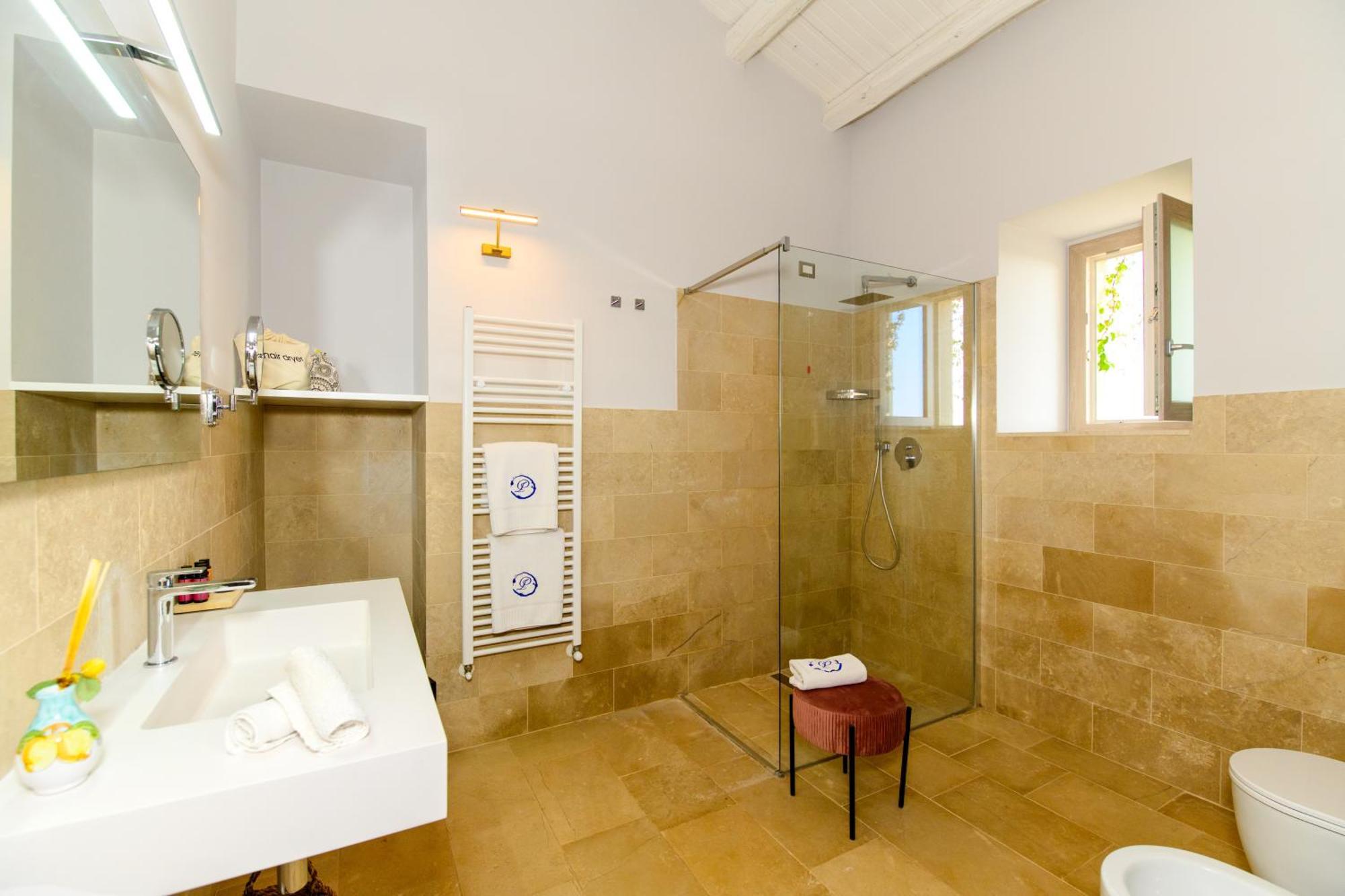 Poggio Leano Boutique Hotel 多纳卢卡他 外观 照片